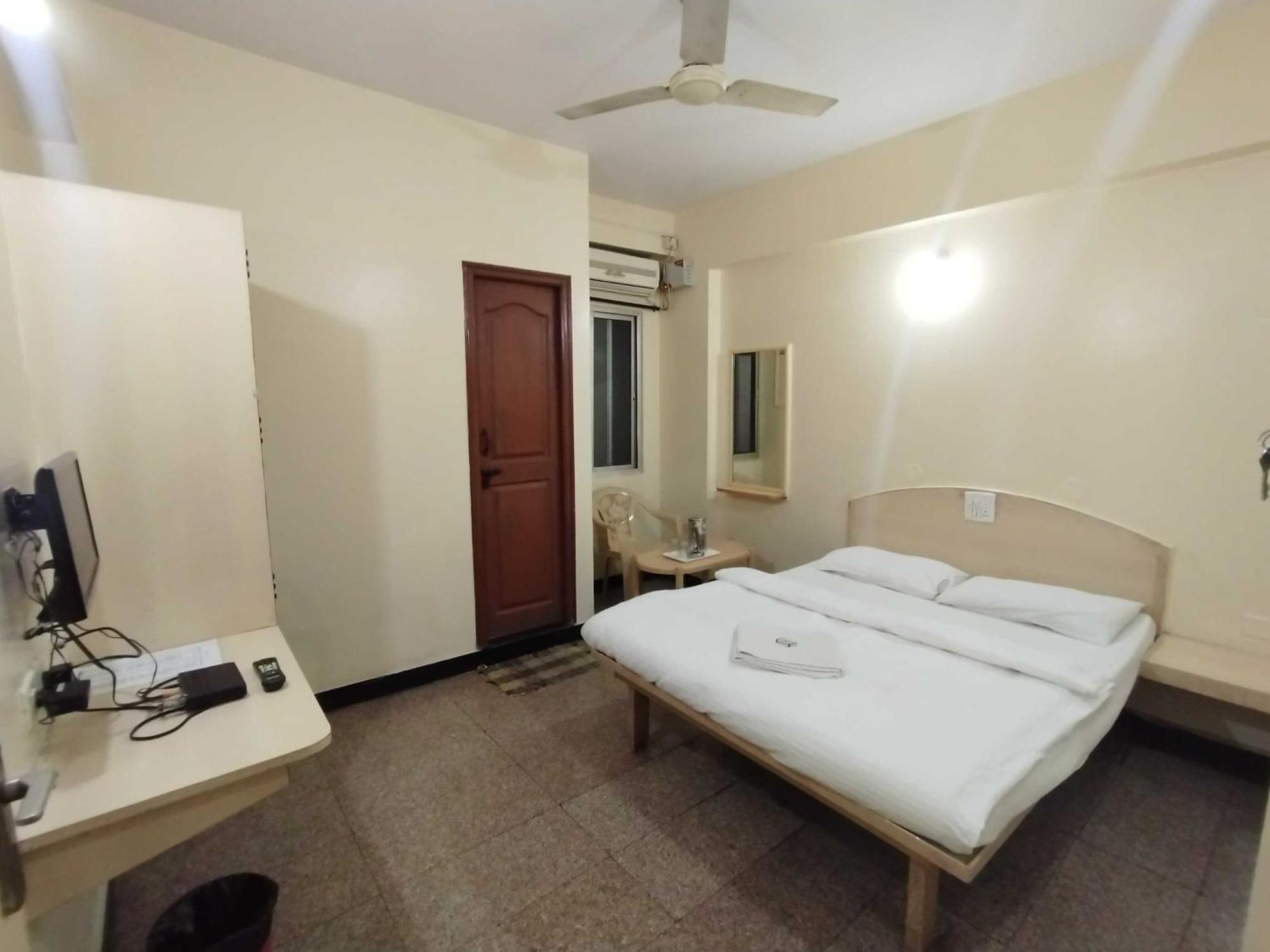 Hotel O Sri Vijaya Palace Lodging Bangalore Buitenkant foto