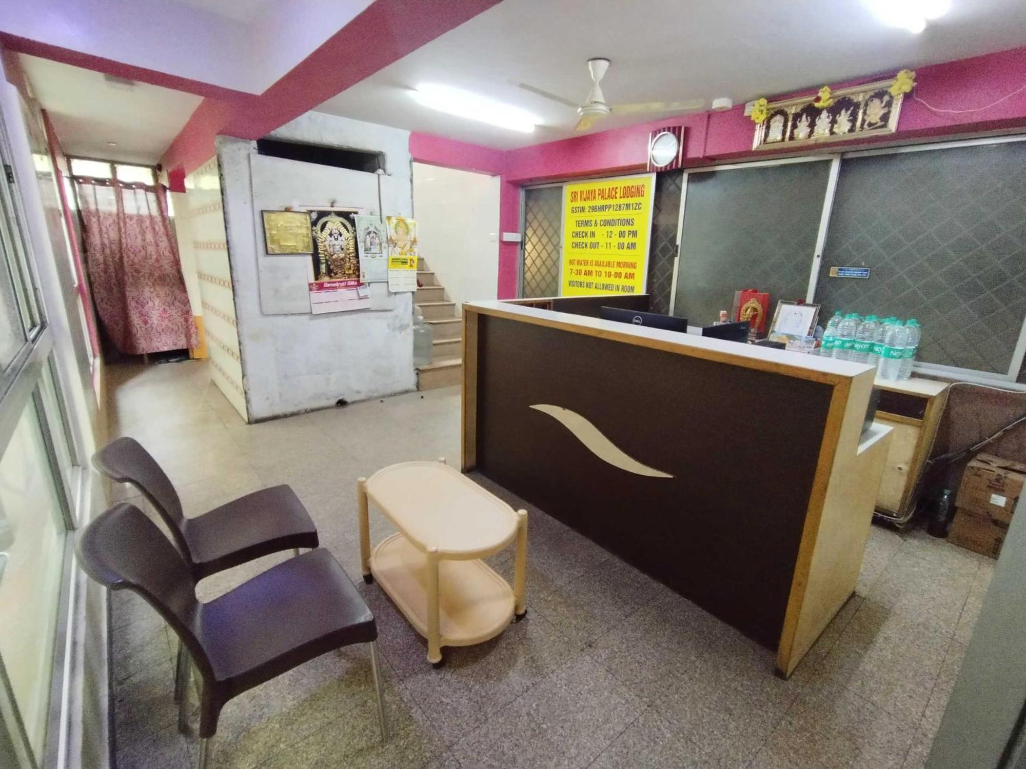 Hotel O Sri Vijaya Palace Lodging Bangalore Buitenkant foto